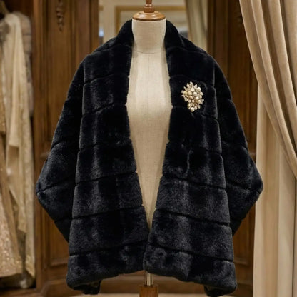 👑  شال الفرو الملكي: عنوان الفخامة👑